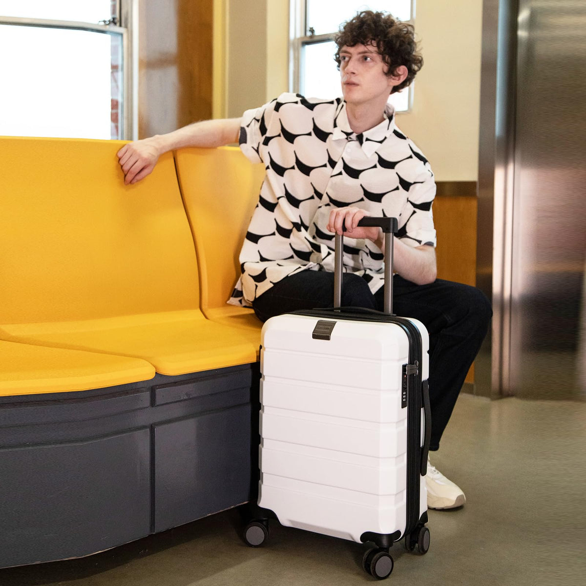 Hardside Expandable Carry On Luggage with Spinner Wheels, TSA Lock, USB Port, 20-Inch, White H48738