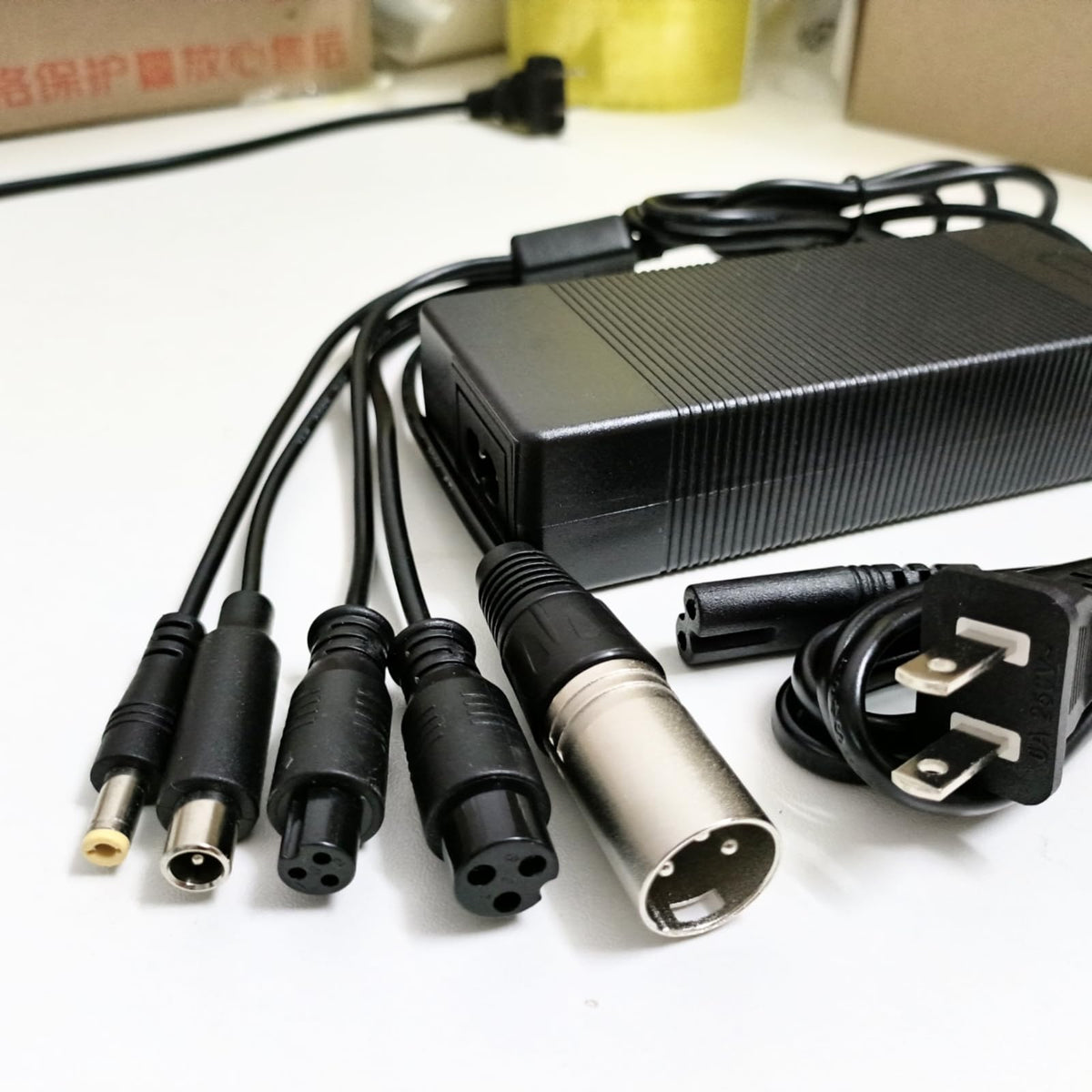 42V 2A/1.5A Universal 5 Plugs Fast Electric Charger for 36V Lithium Battery L48480