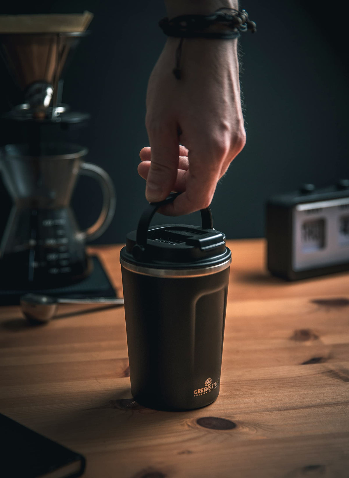 16 oz Black Stainless Steel Insulated Coffee Cup with Lid and Handle Q374