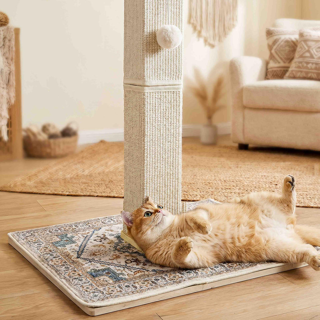Tall Cat Scratching Post with Carpet I21984